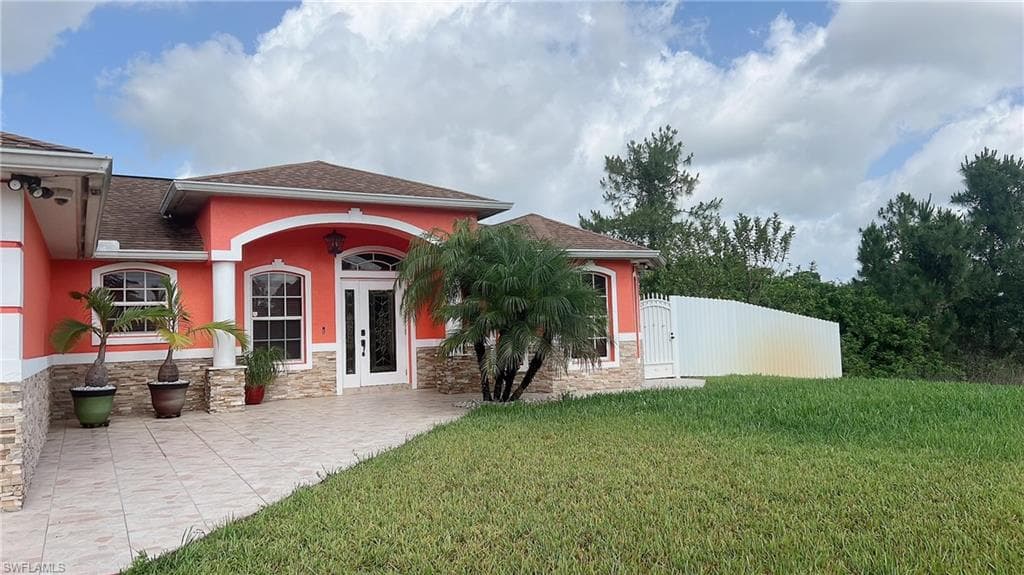 1305 VENICE AVE N LEHIGH ACRES, FL 33971