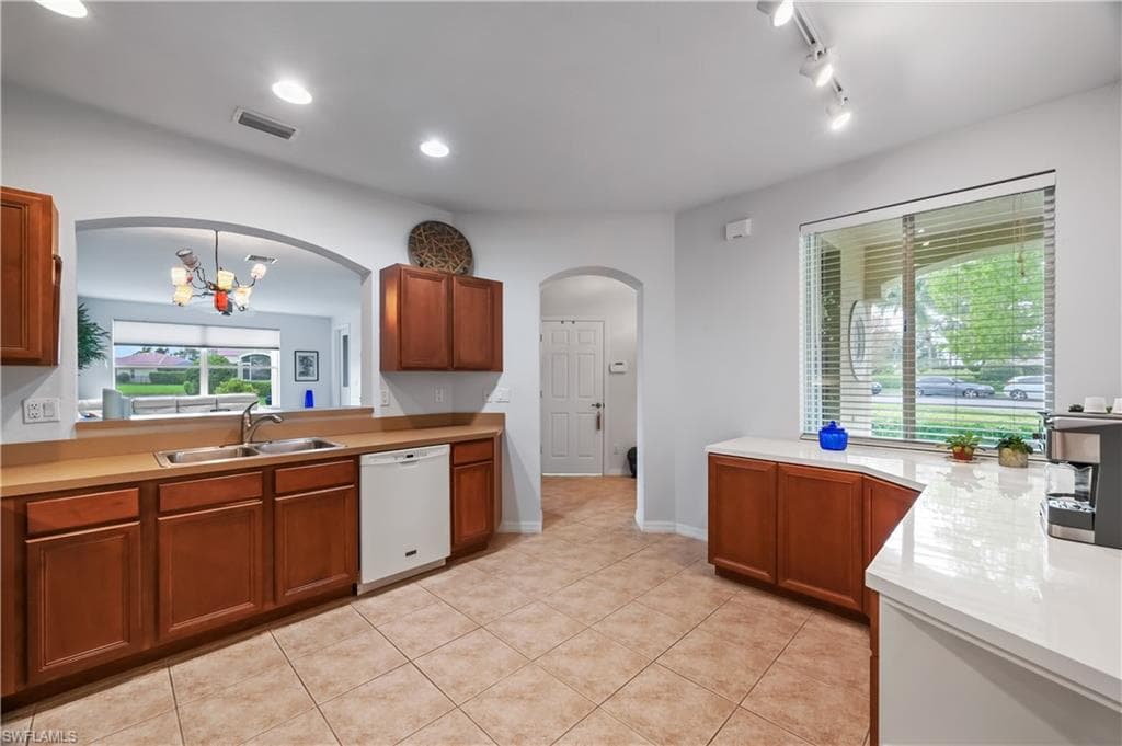 2414 Laurentina LN CAPE CORAL, FL 33909