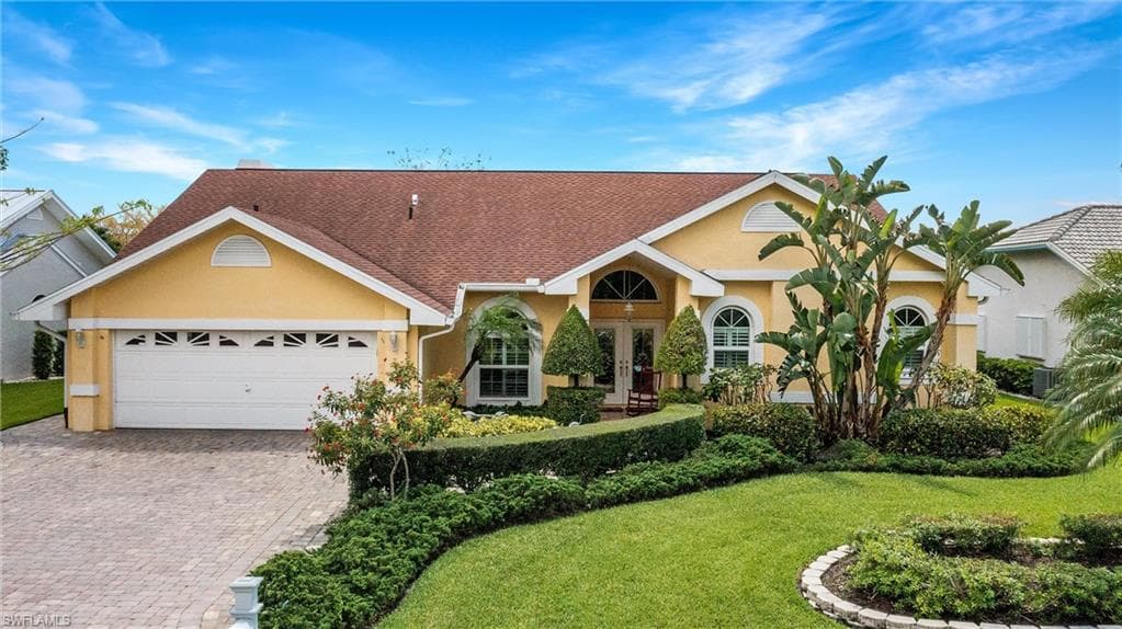 8920 Banyan Cove CIR FORT MYERS, FL 33919