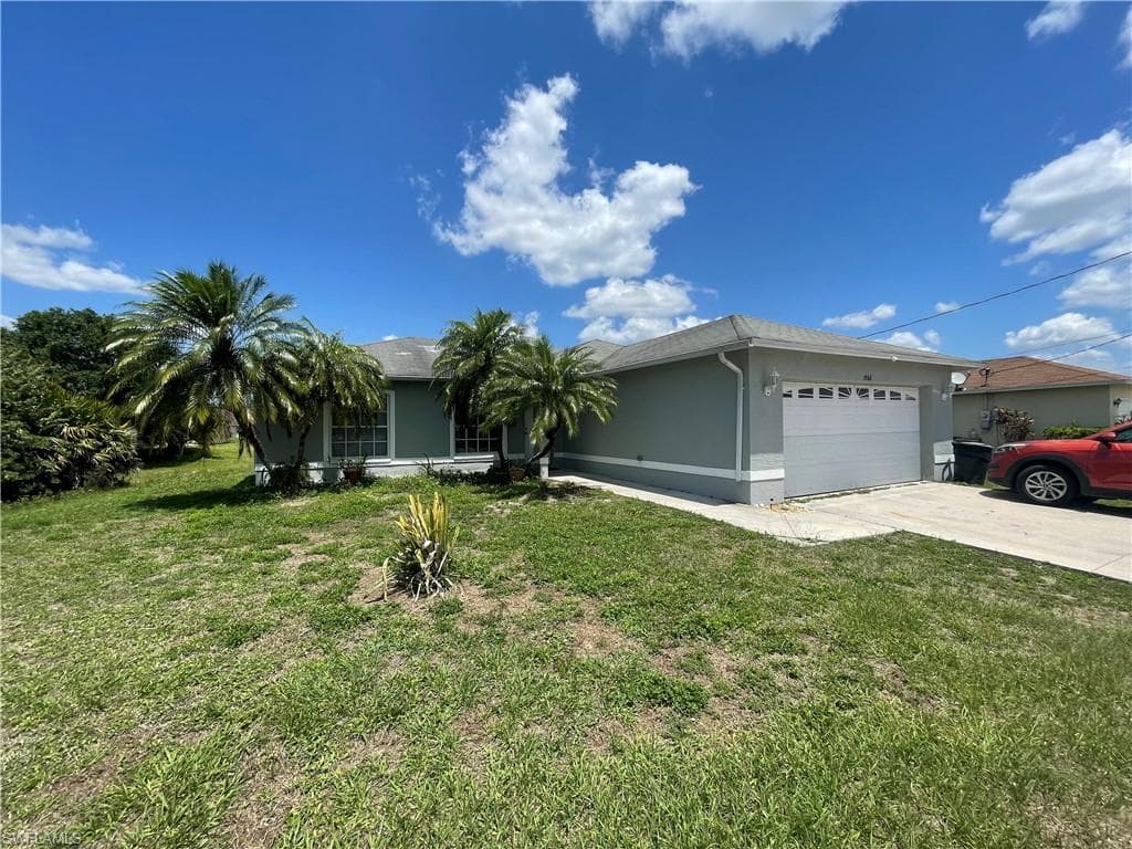 3906 12th ST W LEHIGH ACRES, FL 33971