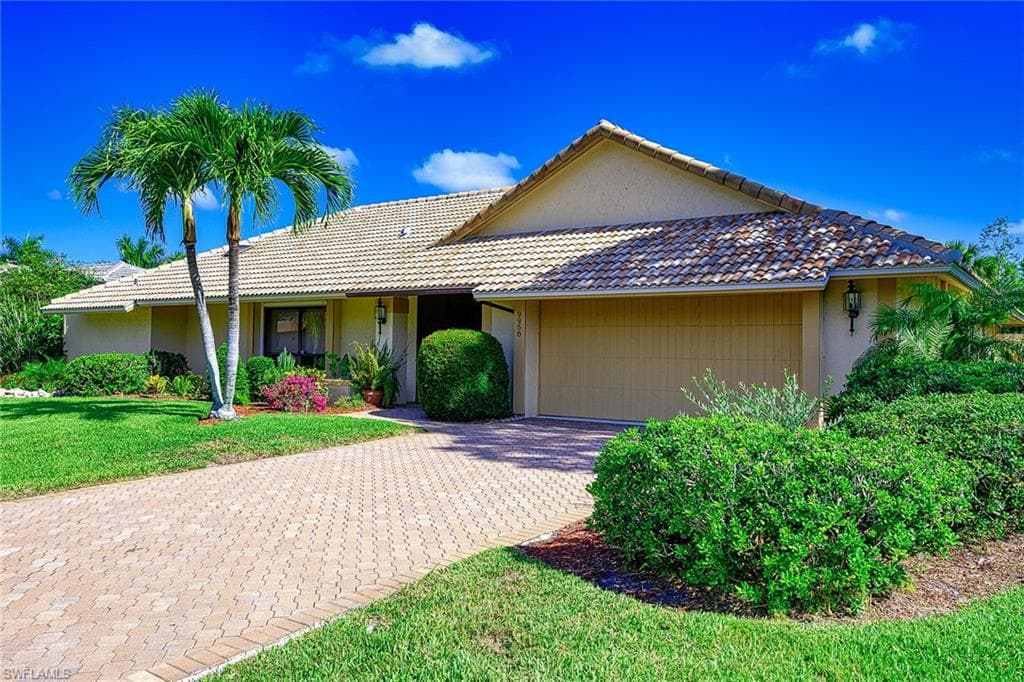 9956 Treasure Cay LN BONITA SPRINGS, FL 34135
