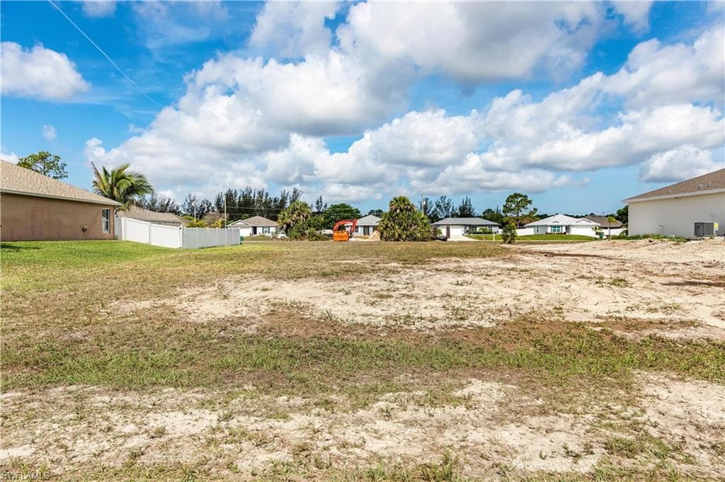 3462 NE 10th PL CAPE CORAL, FL 33909