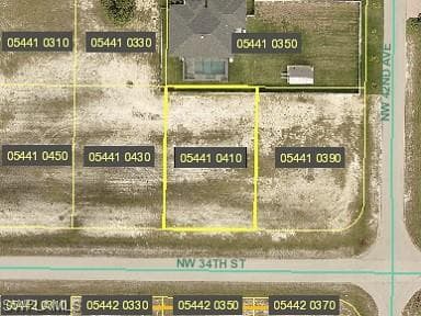 4205 34th ST CAPE CORAL, FL 33993