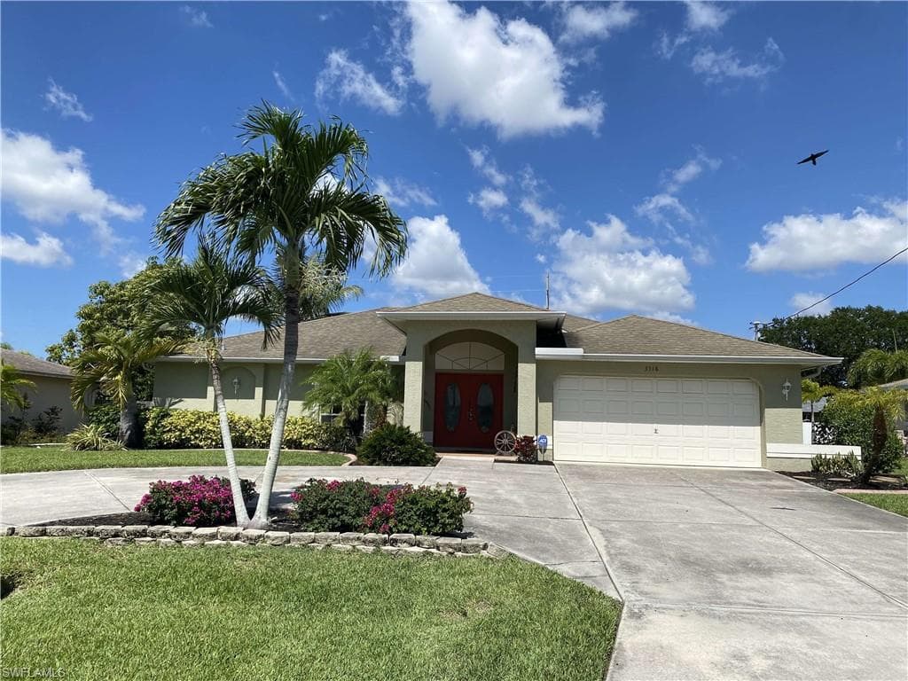 3316 SE Santa Barbara PL CAPE CORAL, FL 33904