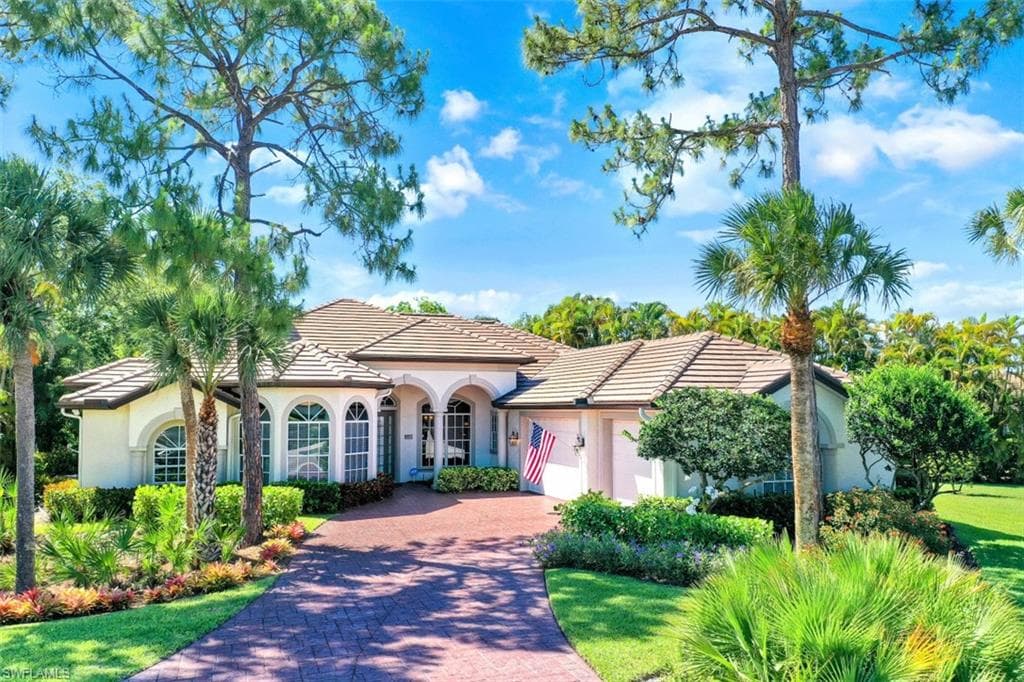 2229 Goshawk CT NAPLES, FL 34105