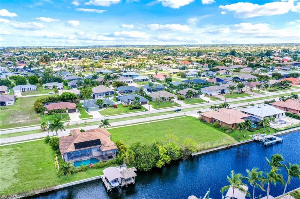 2806 Gleason PKY CAPE CORAL, FL 33914