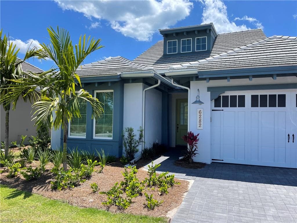 6282 Indies AVE NAPLES, FL 34113