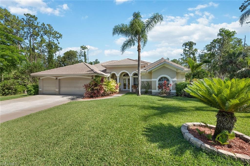 3831 3rd AVE NW NAPLES, FL 34120