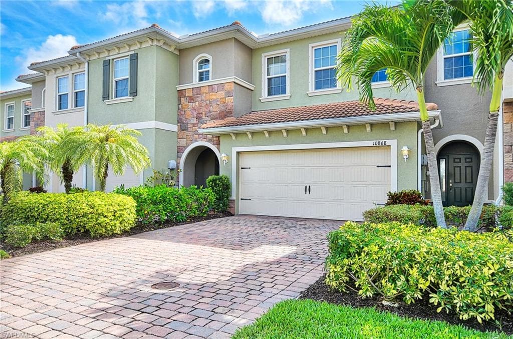 10868 Alvara WAY BONITA SPRINGS, FL 34135