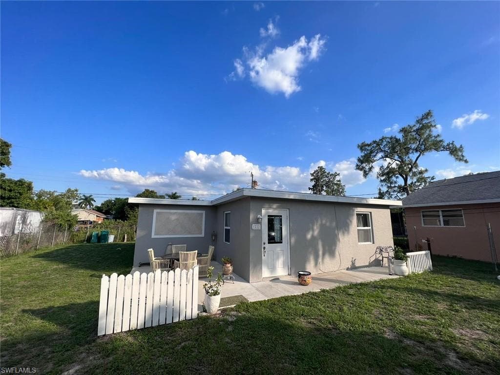 5222 Mccarty ST NAPLES, FL 34113