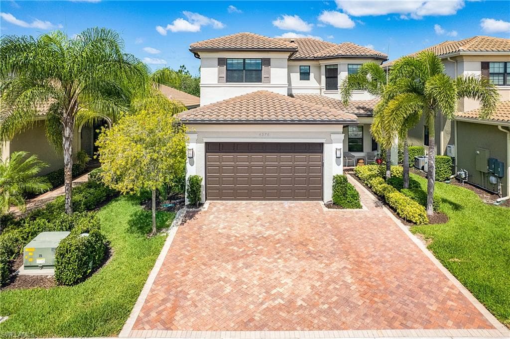 4376 Aurora ST NAPLES, FL 34119