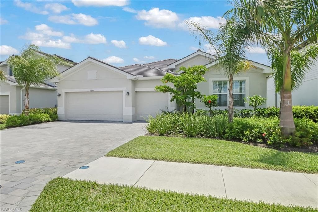 2360 Orchard ST NAPLES, FL 34120