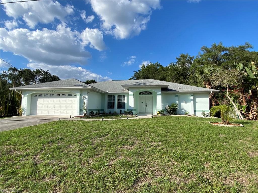 2030 Indian Creek DR NORTH FORT MYERS, FL 33917