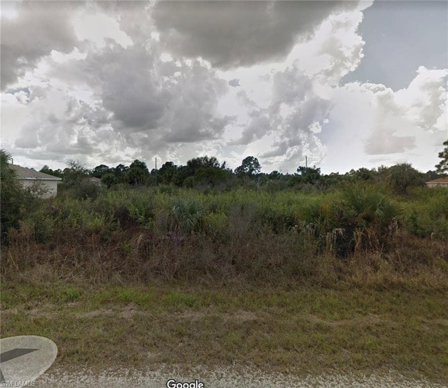 3215 52nd ST W LEHIGH ACRES, FL 33971