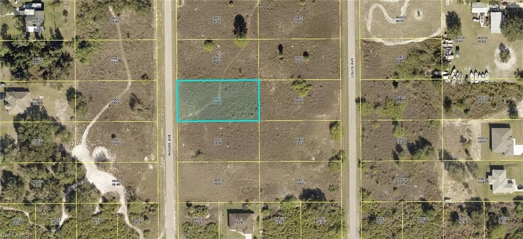 1406 Moore AVE LEHIGH ACRES, FL 33972