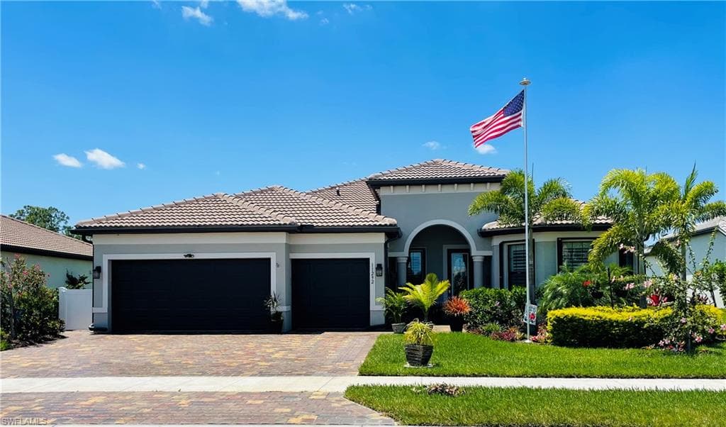 11292 Thurston Chase FORT MYERS, FL 33913