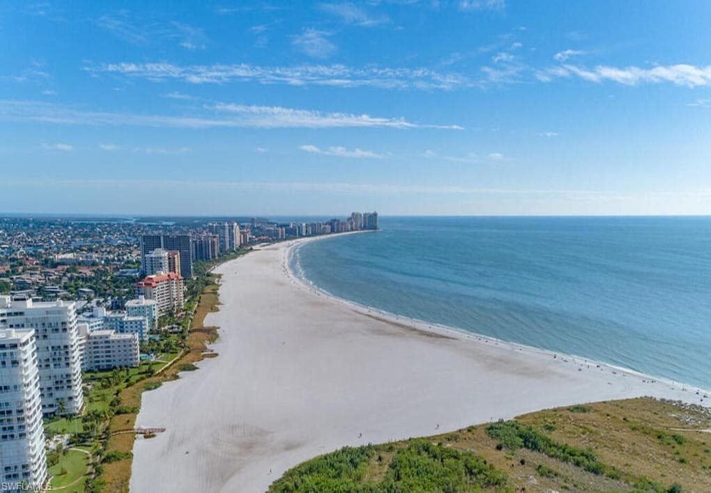 380 Seaview CT 304 MARCO ISLAND, FL 34145