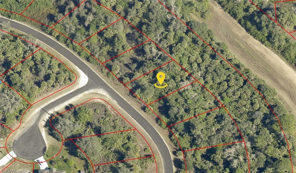 1954 Latham DR LEHIGH ACRES, FL 33972