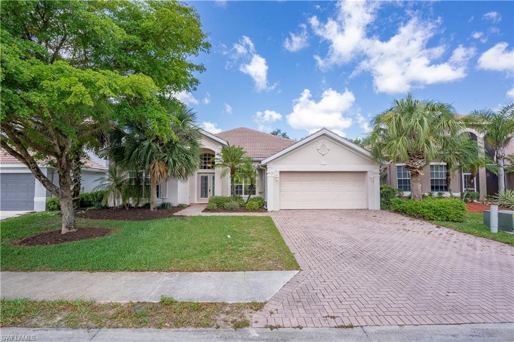 9688 Blue Stone CIR FORT MYERS, FL 33913