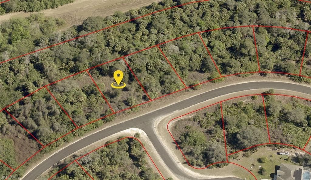 1956 Latham DR LEHIGH ACRES, FL 33972