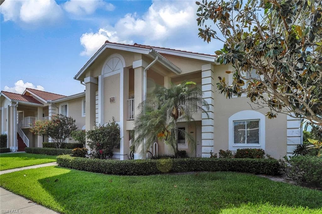 7800 Emerald CIR B-104 NAPLES, FL 34109