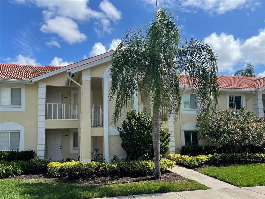 7797 Esmeralda WAY K-102 NAPLES, FL 34109