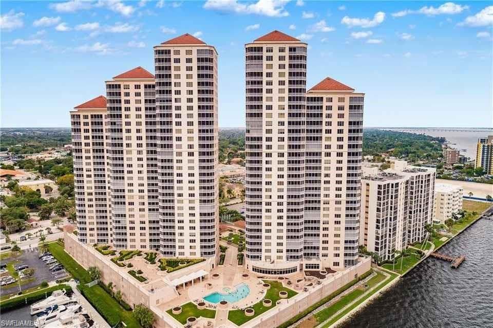 2104 W 1st ST 2502 FORT MYERS, FL 33901