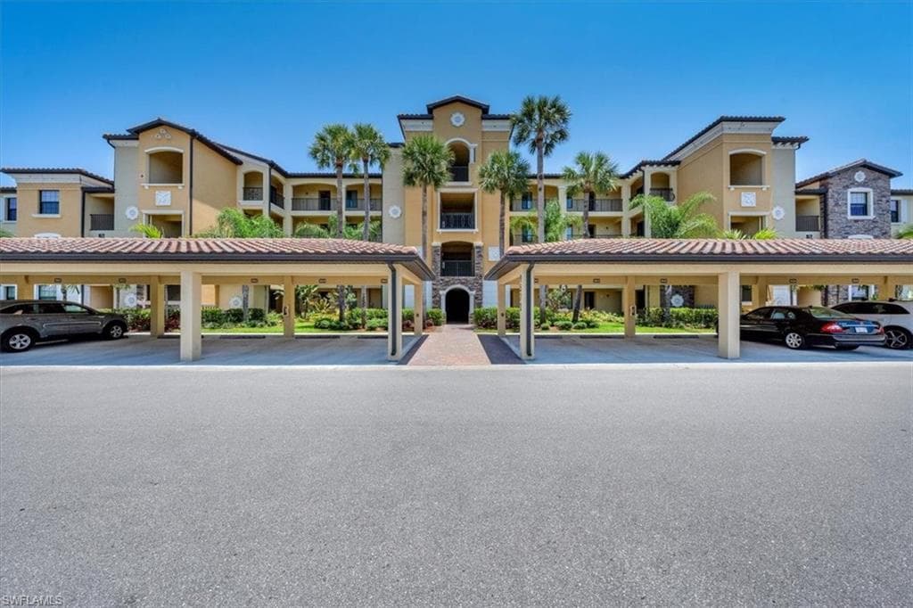 9572 Trevi CT 5025 NAPLES, FL 34113