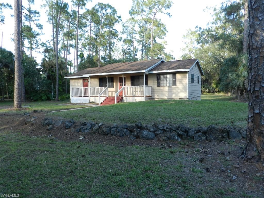 810 Wilson BLVD S NAPLES, FL 34117