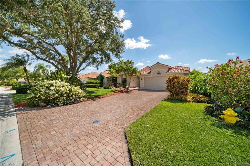 10862 Longshore WAY W NAPLES, FL 34119