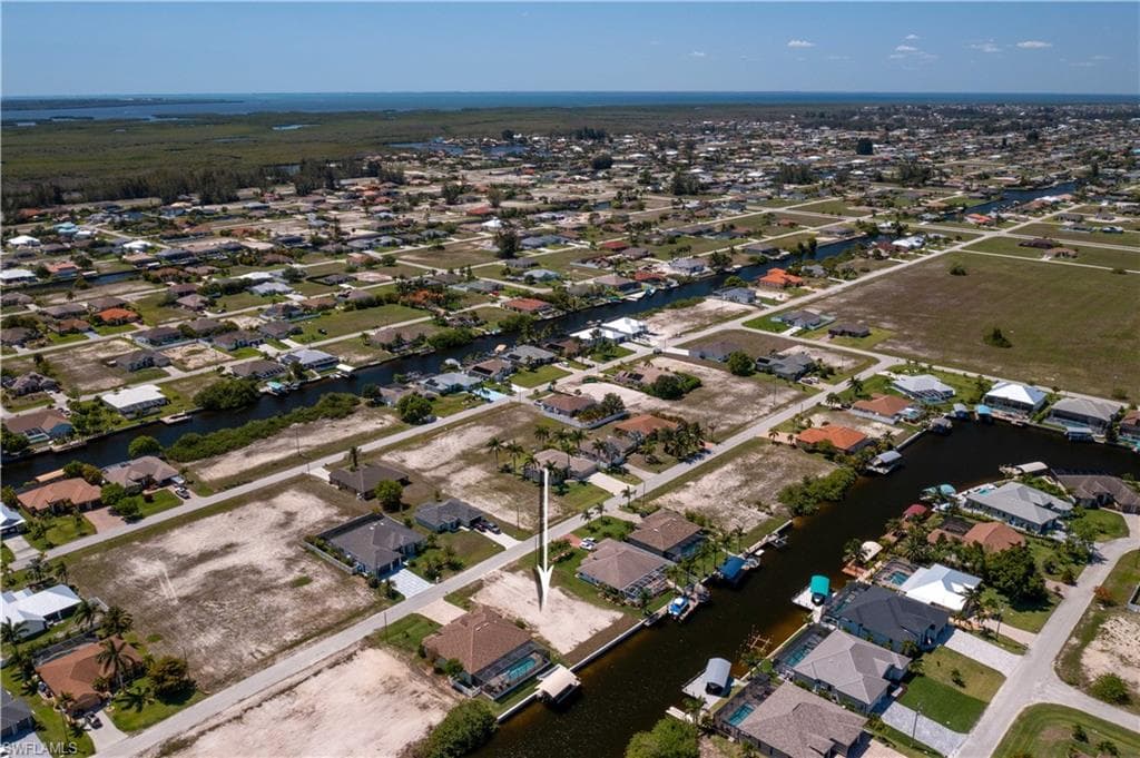 423 NW 35th PL CAPE CORAL, FL 33993