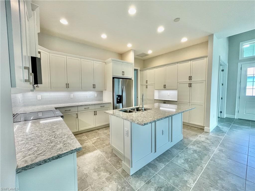 6361 Arriba AVE NAPLES, FL 34113