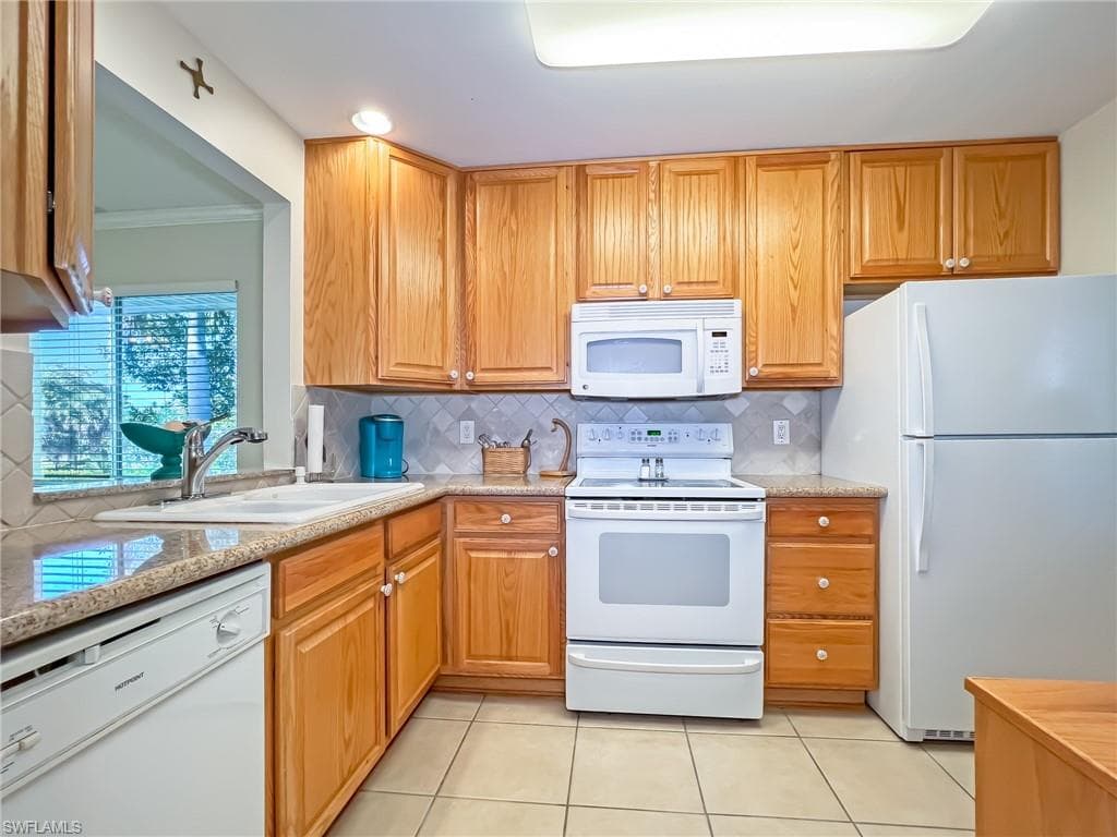 6184 Michelle WAY 222 FORT MYERS, FL 33919