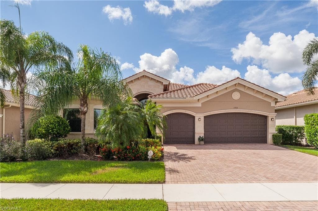 3934 Torrens CT NAPLES, FL 34119