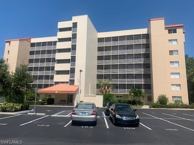 15191 Cedarwood LN 2406 NAPLES, FL 34110