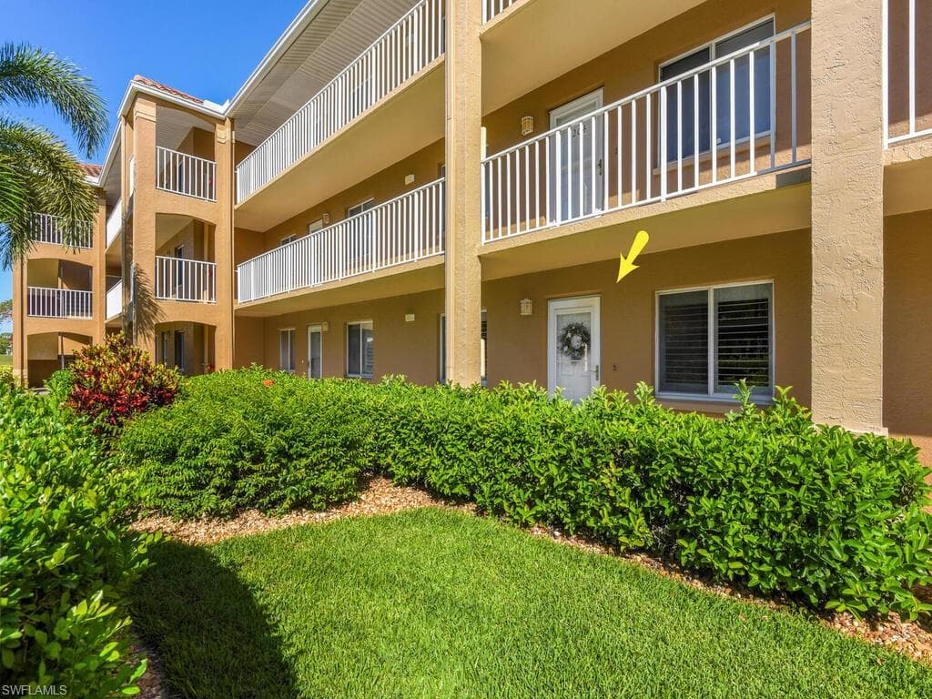 5965 Bloomfield CIR B104 NAPLES, FL 34112