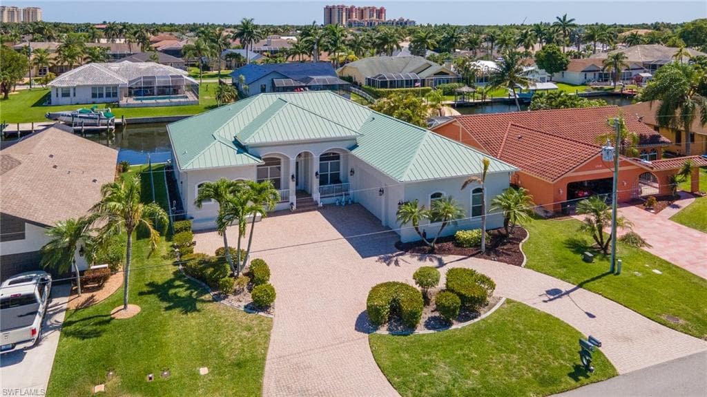 1502 SW 52nd LN CAPE CORAL, FL 33914