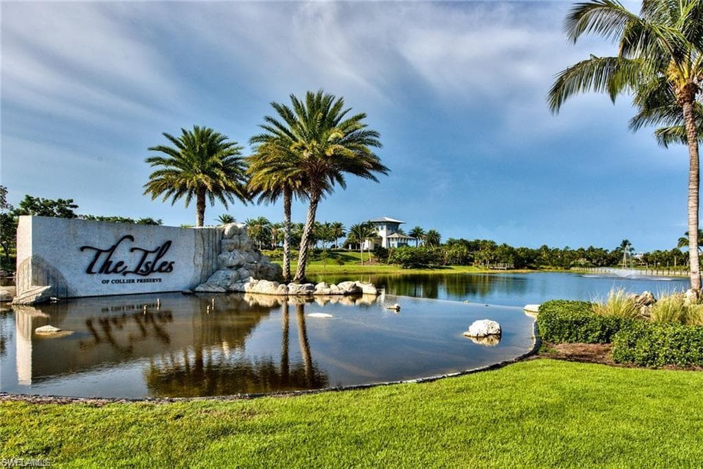 5941 Haiti DR NAPLES, FL 34113