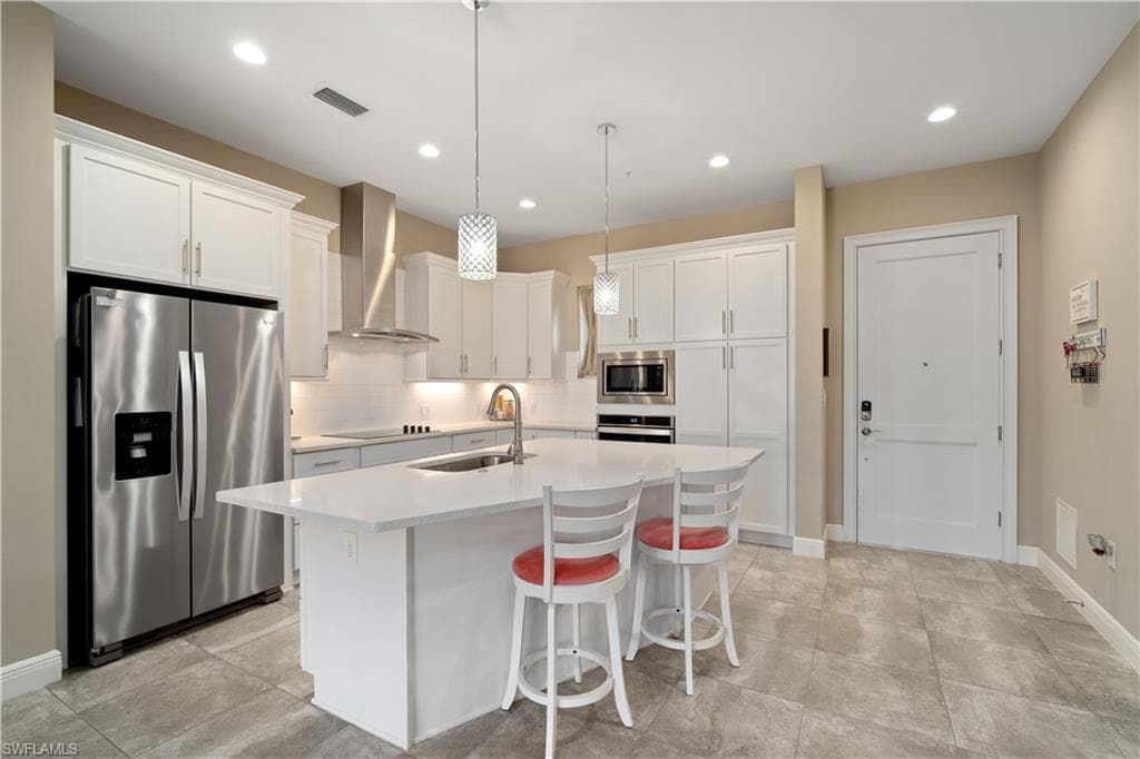 21530 Strada Nuova CIR 305 ESTERO, FL 33928