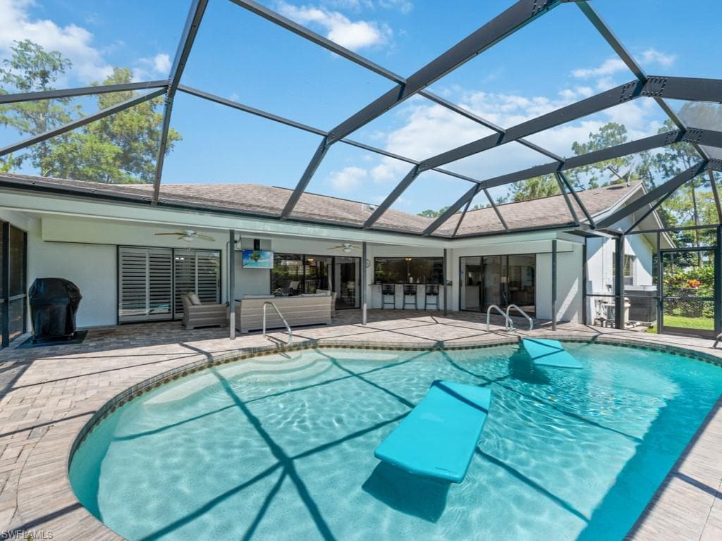 2216 Buckingham LN NAPLES, FL 34112
