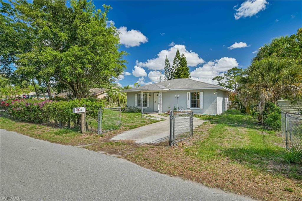 10961 Park AVE BONITA SPRINGS, FL 34135