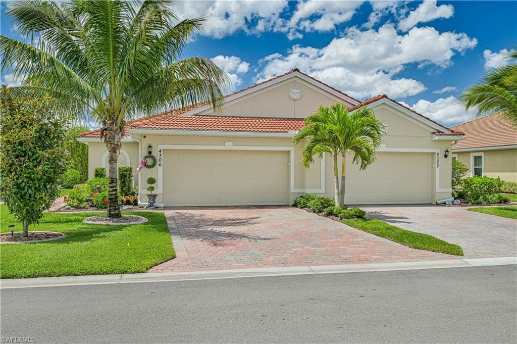 4306 Dutchess Park RD FORT MYERS, FL 33916