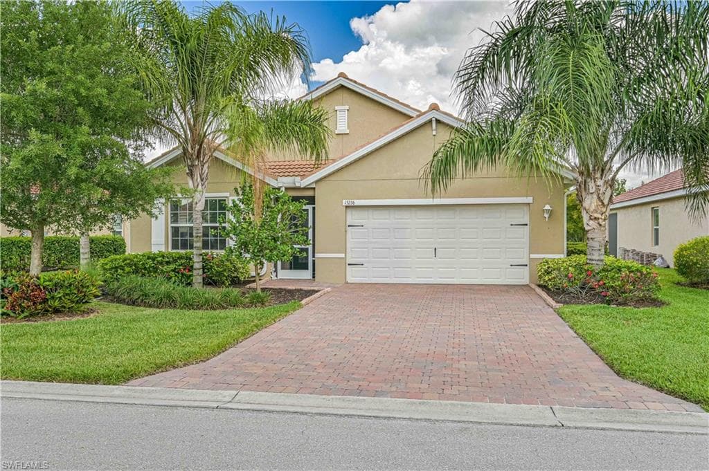15236 Yellow Wood DR ALVA, FL 33920