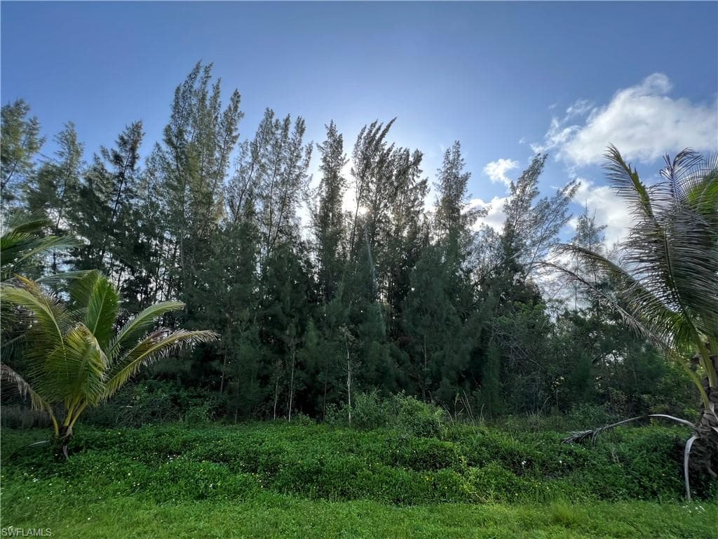12290 Eagles Nest DR BOKEELIA, FL 33922