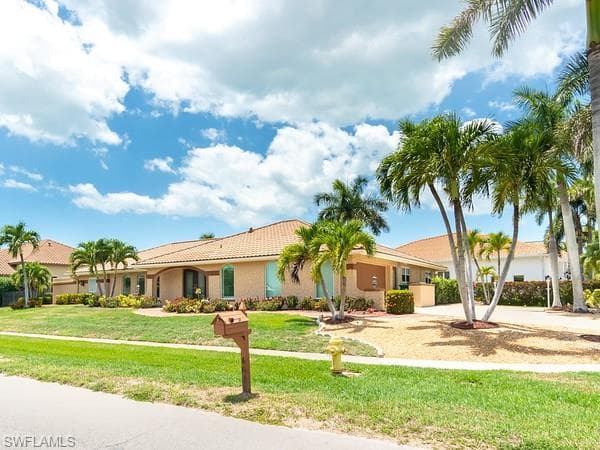 664 Bimini AVE MARCO ISLAND, FL 34145