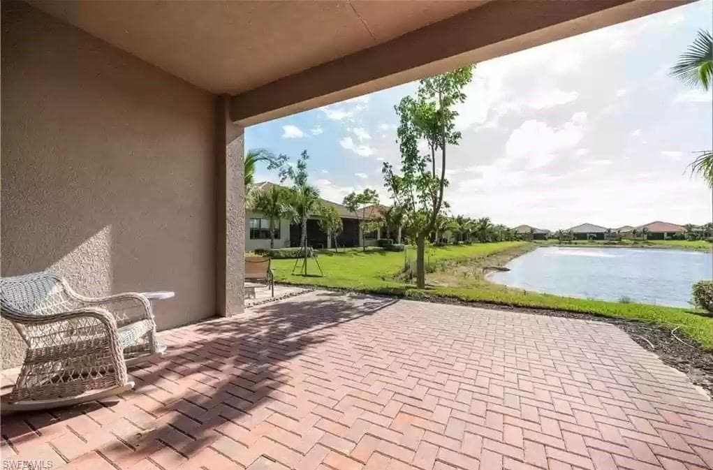 13549 Coronado DR NAPLES, FL 34109