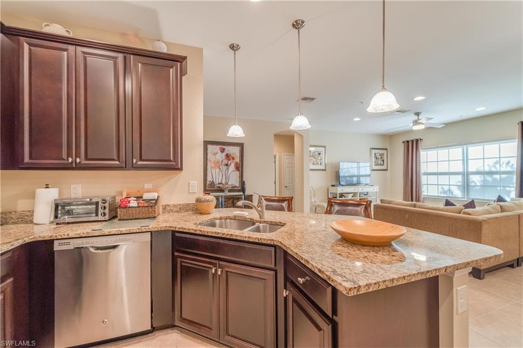 8540 Violeta ST 202 ESTERO, FL 34135