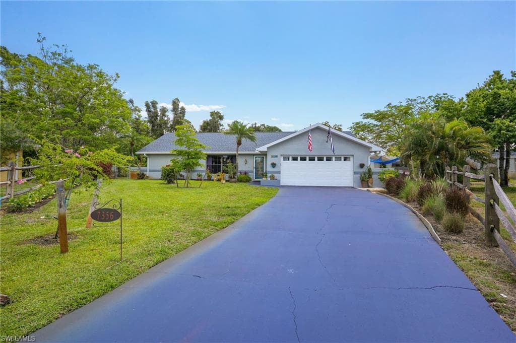 7356 Louise DR FORT MYERS, FL 33967