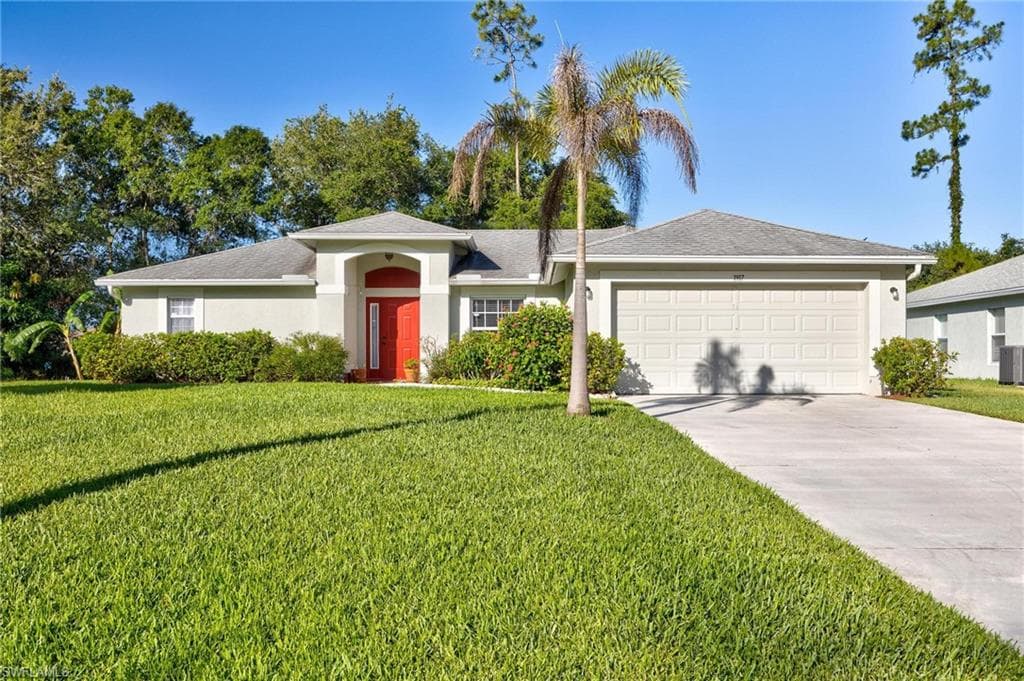 1917 Wilcox CT LEHIGH ACRES, FL 33972