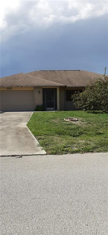 8353 Buena Vista RD FORT MYERS, FL 33967